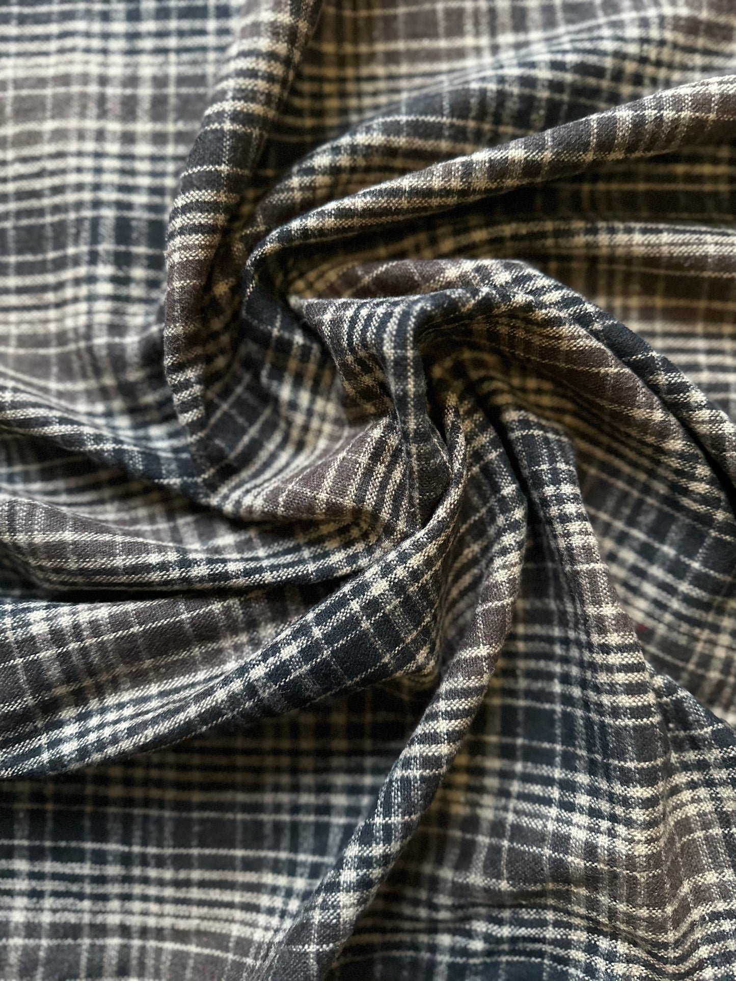EDIMBOURG - Lainage tailleur à carreaux – main moelleuse avec tenue