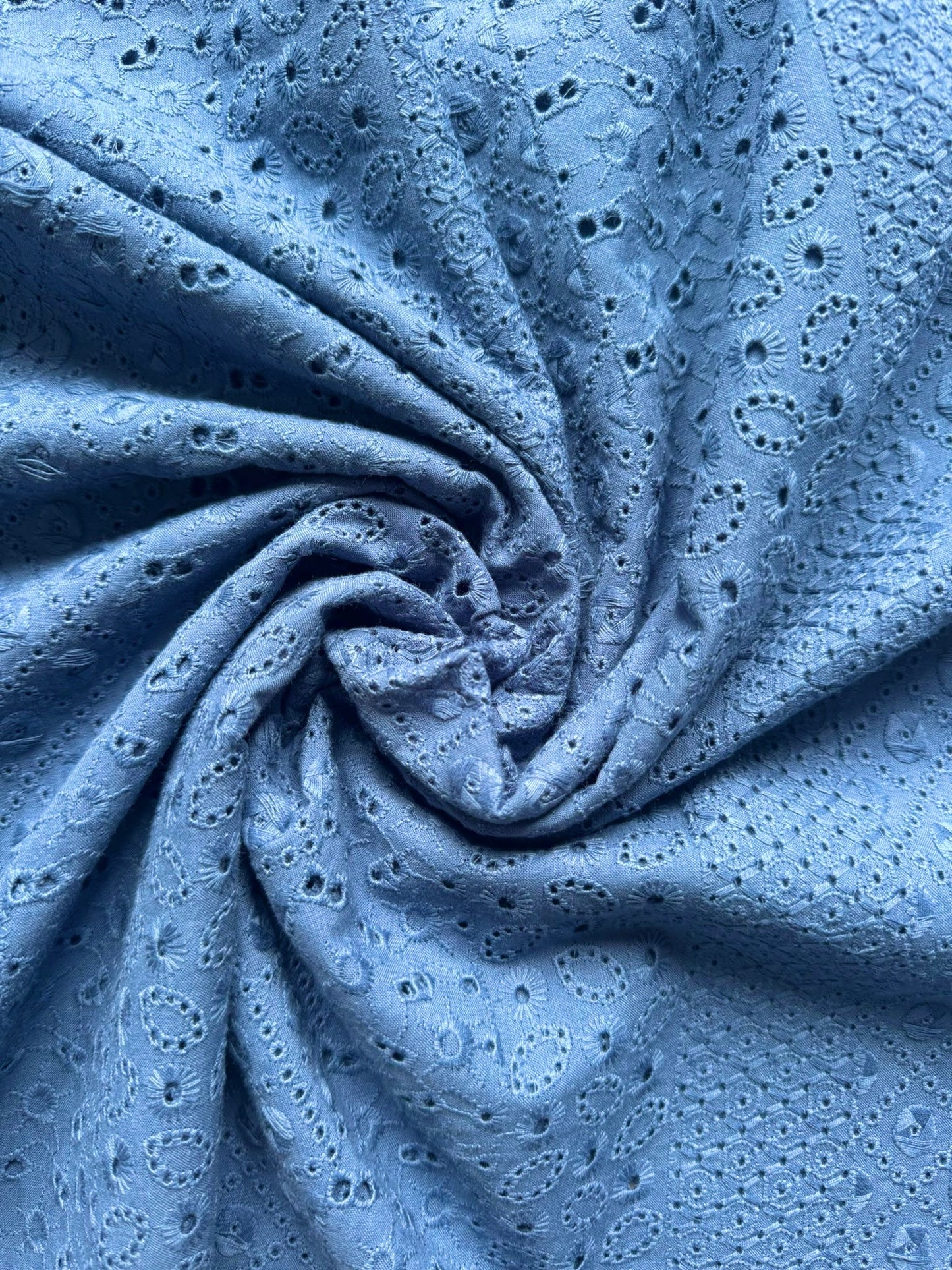 BANFF- Broderie anglaise - bleu
